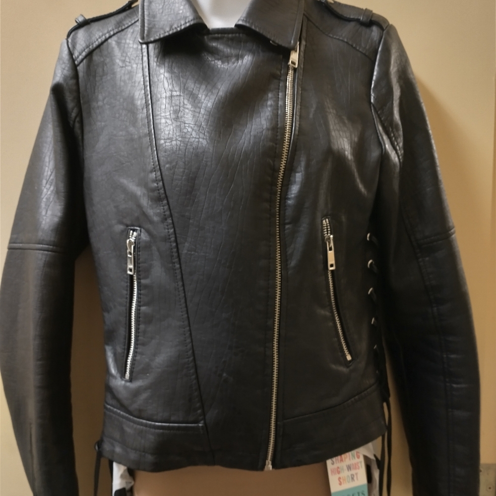 Vigoss black leather jacket
